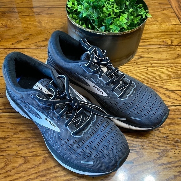 brooks Ghost 13 Black/Hushed Violet Shoes Size 9 - Picture 3 of 7